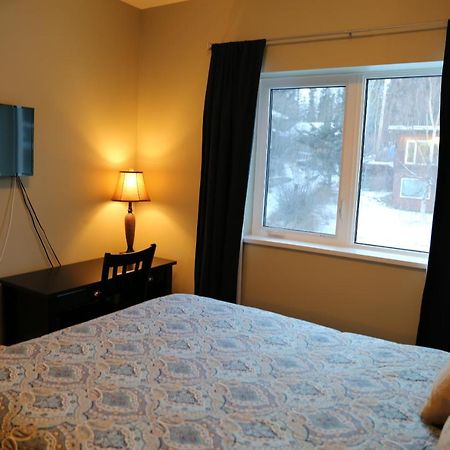 Downtown Whitehorse Deluxe 2 Bedroom Condo Kültér fotó