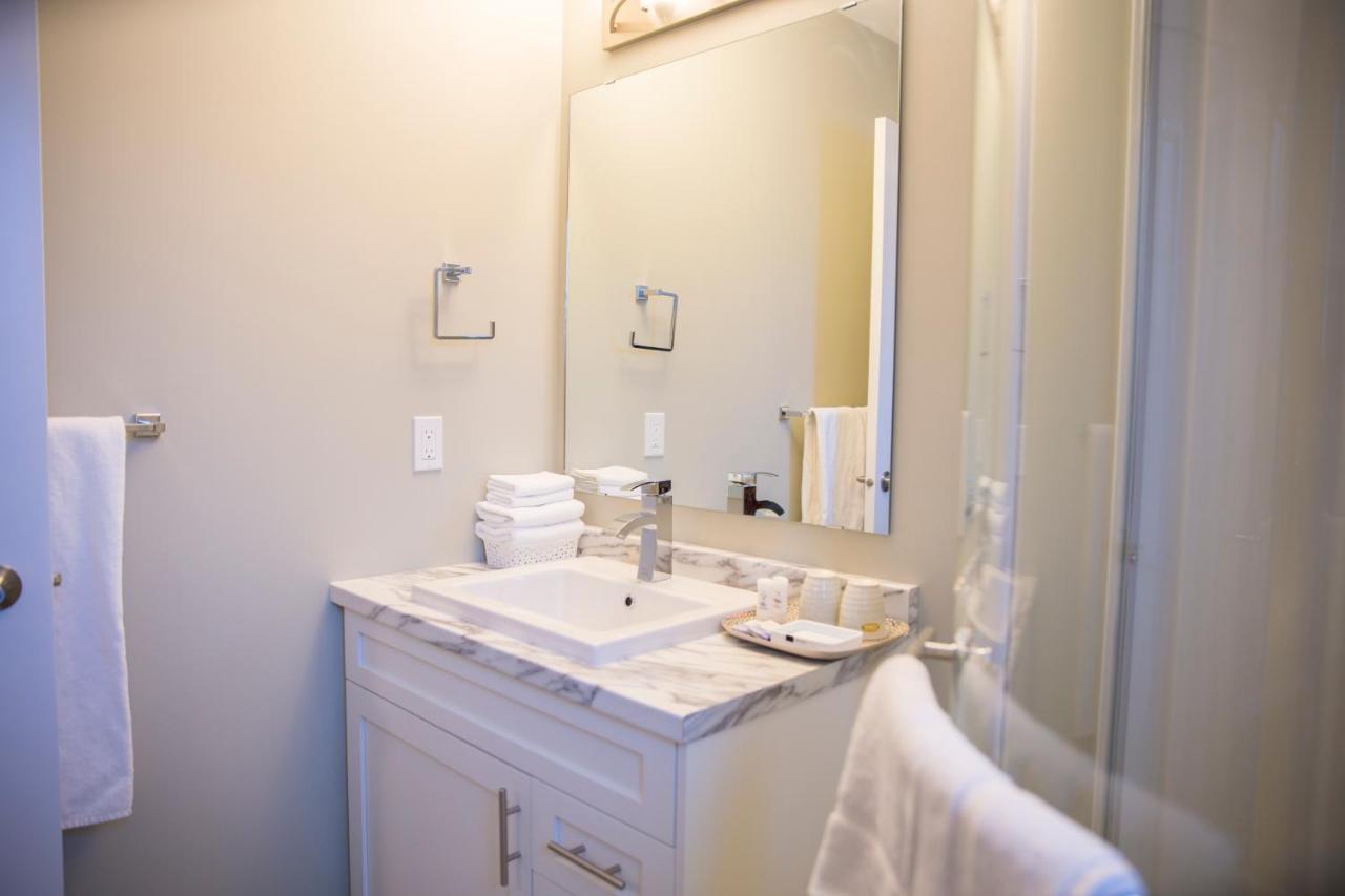 Downtown Whitehorse Deluxe 2 Bedroom Condo Kültér fotó
