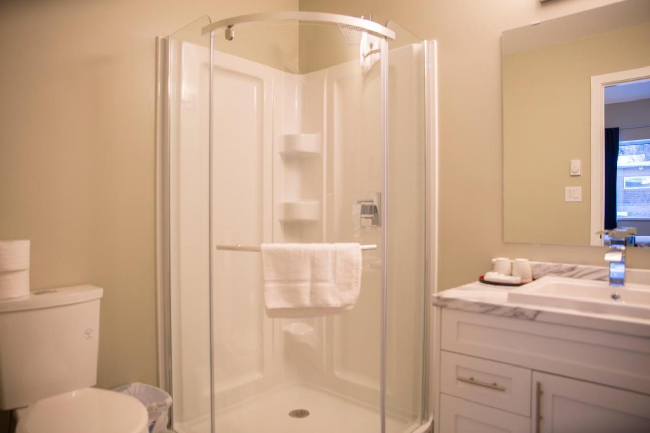 Downtown Whitehorse Deluxe 2 Bedroom Condo Kültér fotó