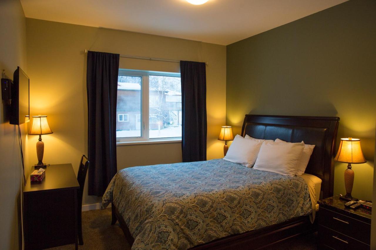 Downtown Whitehorse Deluxe 2 Bedroom Condo Kültér fotó