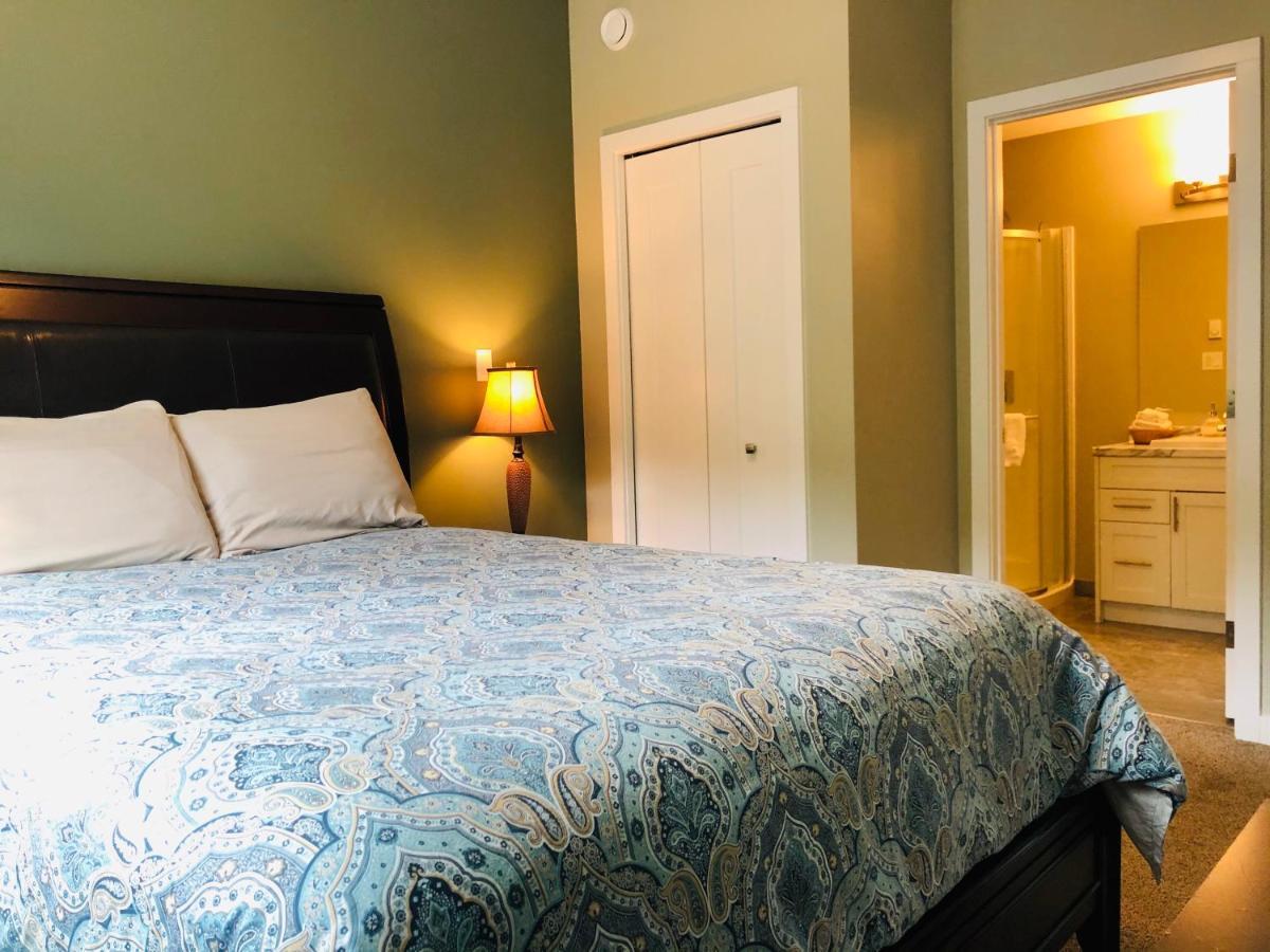 Downtown Whitehorse Deluxe 2 Bedroom Condo Kültér fotó